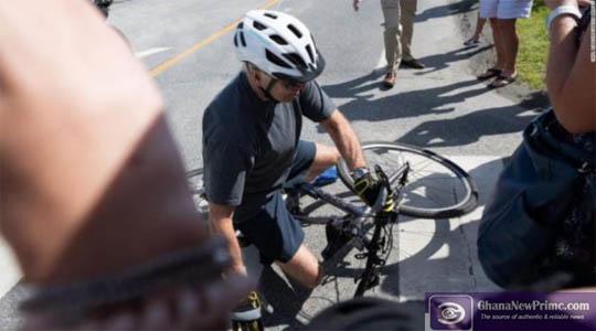 Biden falls off bike after ride in Delaware