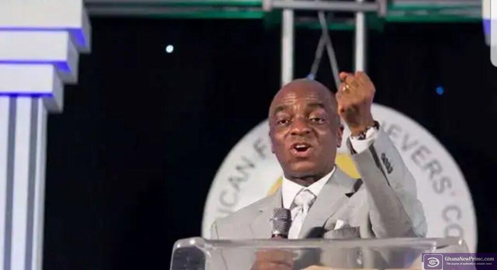 “I’m the richest pastor in the world” : Bishop Oyedepo brags